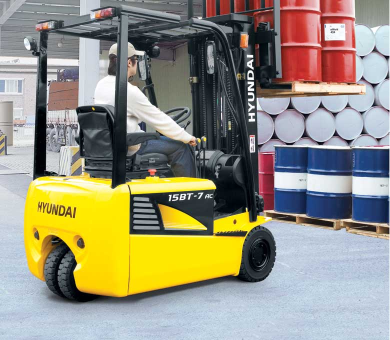 Hyundai 7AC Series Three Wheel Electric Forklifts